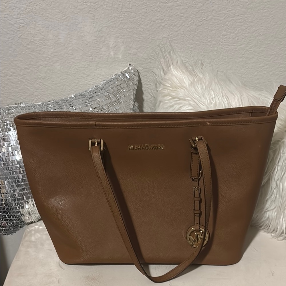 Michael Kors Brown Leather Tote with Structured Design